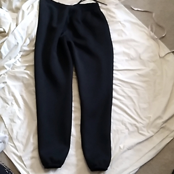 Women's Under Armour black insulated under layer or jogging pants size M - Picture 5 of 15
